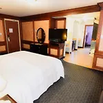 Canad Inns Destination Centre Fort Garry